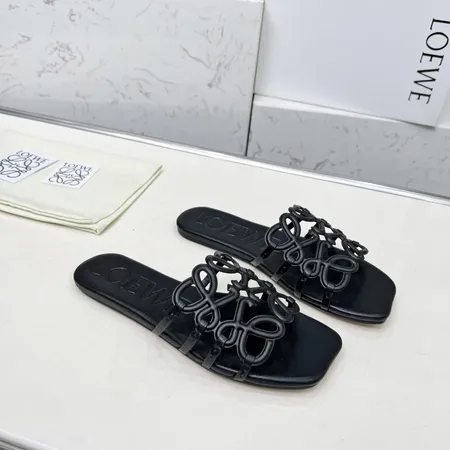 ロエベ スリッパ