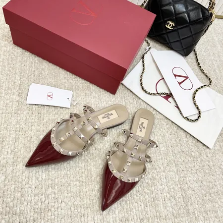 ヴァレンティノ スリッパ