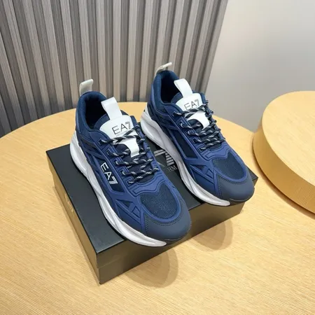 アルマーニ スニーカー