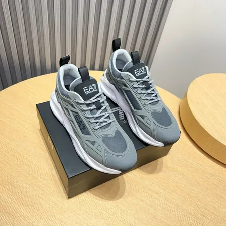 アルマーニ スニーカー