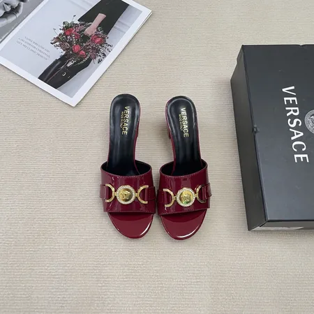 ヴェルサーチ サンダル