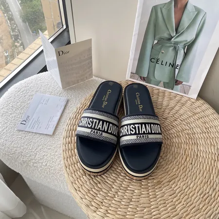 ディオール スリッパ