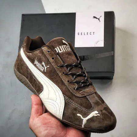 プーマ スニーカー