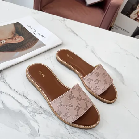 セリーヌ スリッパ