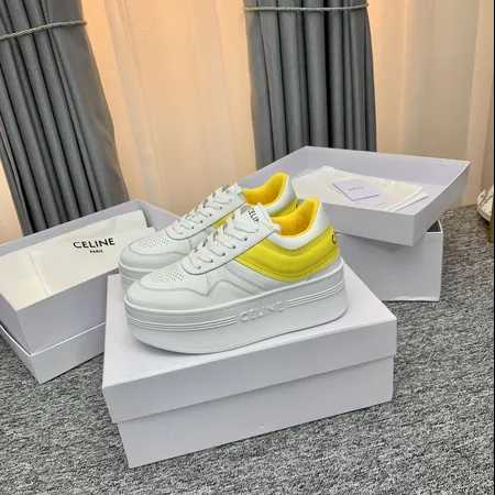 セリーヌ カジュアルシューズ