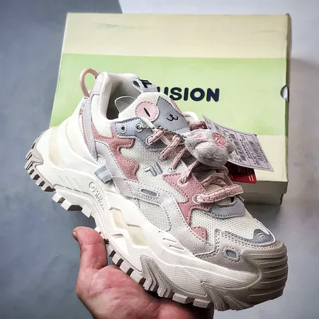 フィラ スニーカー