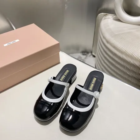 ミュウミュウ スリッパ