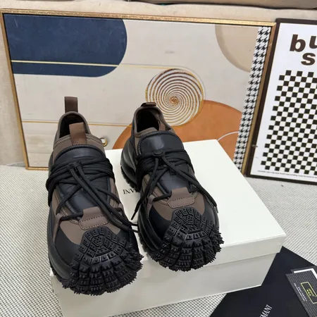 アルマーニ スニーカー