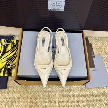 プラダ サンダル