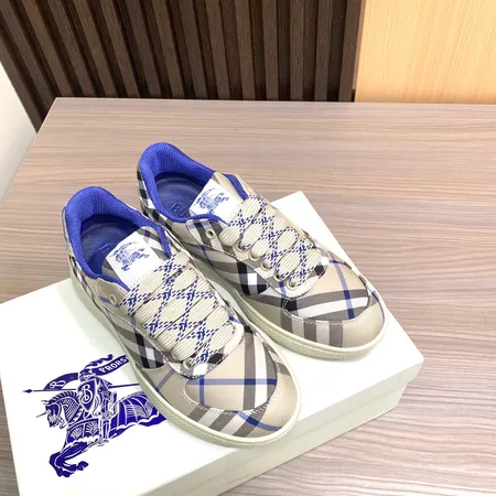 バーバリー ス カジュアルシューズ