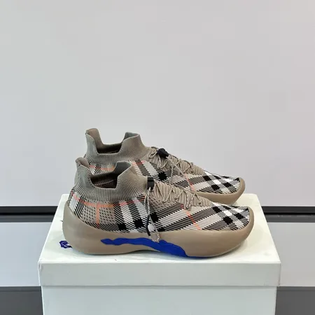 バーバリー ス スニーカー