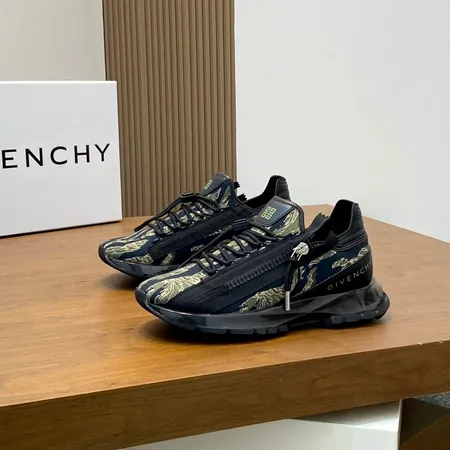 ジバンシィ スニーカー