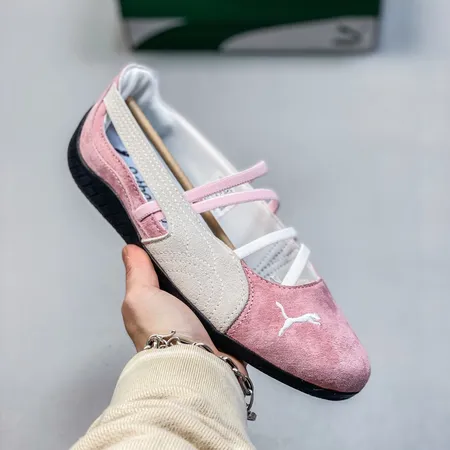 プーマ カジュアルシューズ