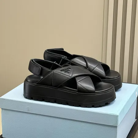 プラダ サンダル