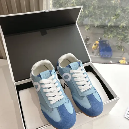 ロエベ カジュアルシューズ