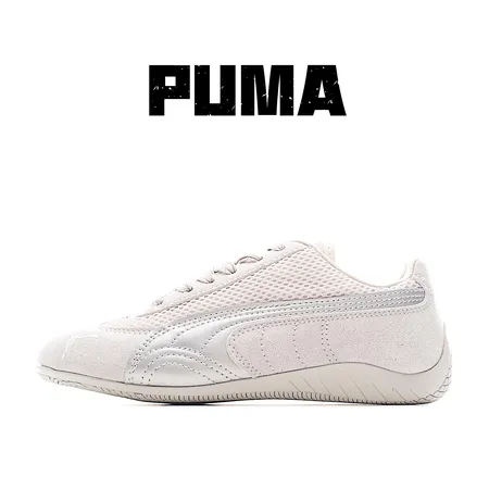 プーマ スニーカー