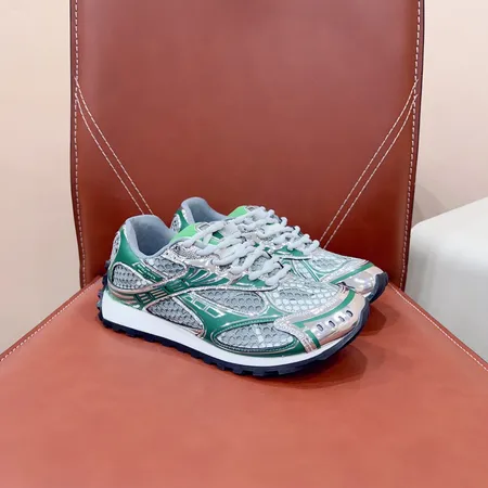 ボッテガ ヴェネタ カジュアルシューズ