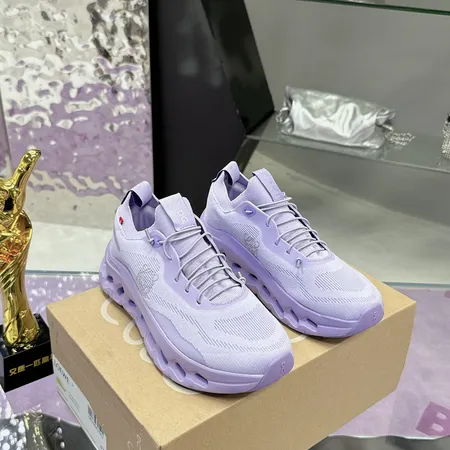 ロエベ スニーカー