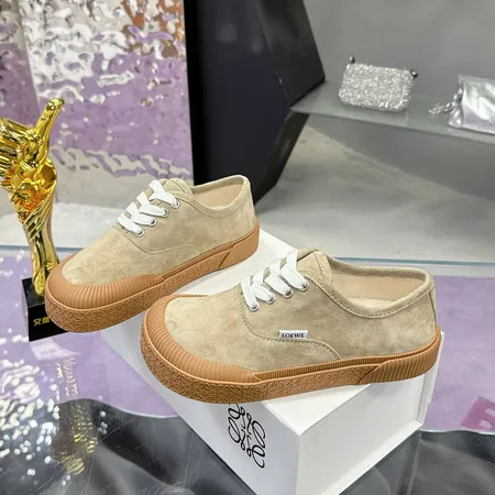 ロエベ カジュアルシューズ