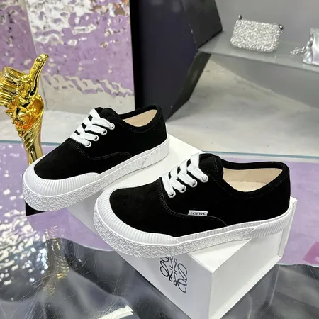 ロエベ カジュアルシューズ