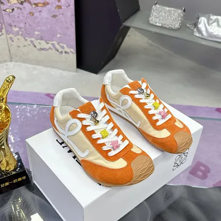 ロエベ カジュアルシューズ