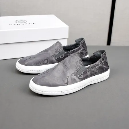 ヴェルサーチ カジュアルシューズ