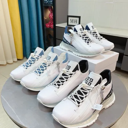 ジバンシィ スニーカー