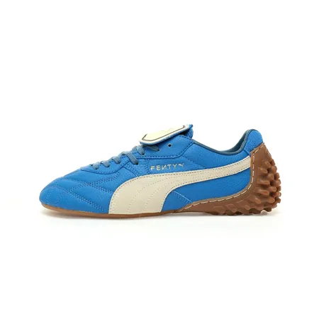 プーマ スニーカー
