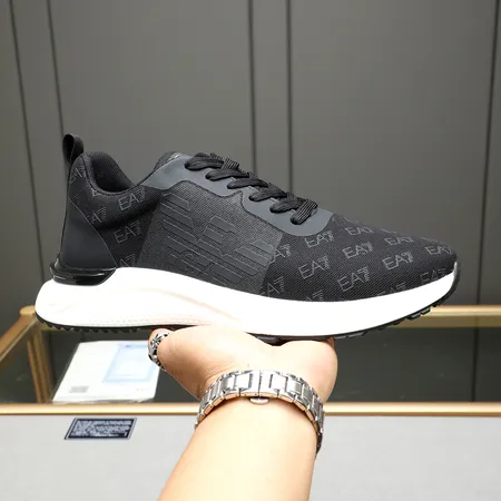 アルマーニ スニーカー