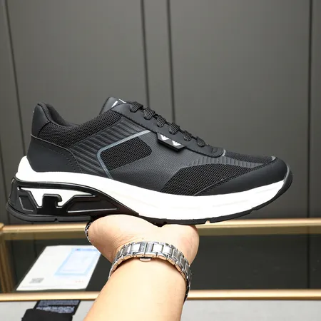 アルマーニ スニーカー