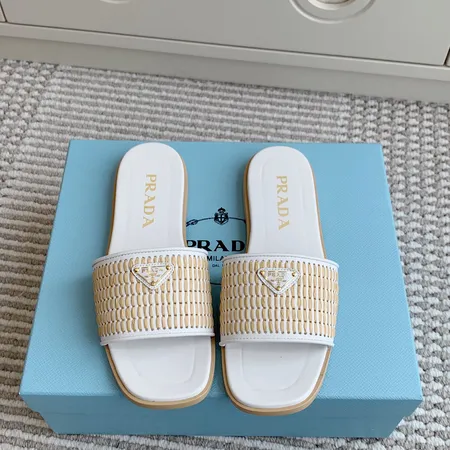 プラダ スリッパ