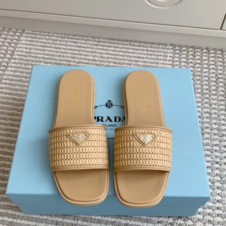プラダ スリッパ