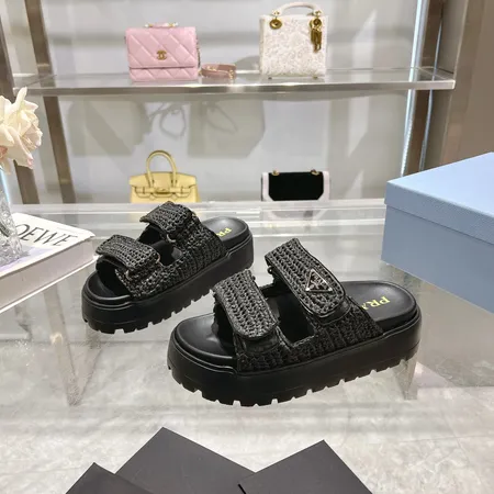 プラダ スリッパ