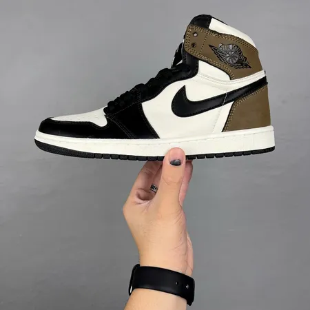 エアジョーダン スニーカー