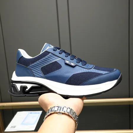 アルマーニ スニーカー