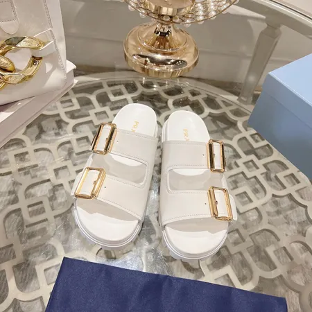 プラダ スリッパ