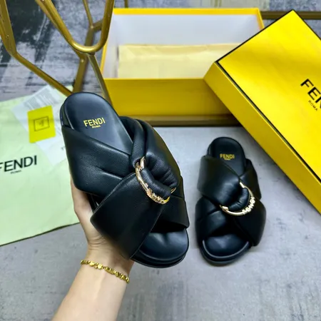 フェンディ スリッパ