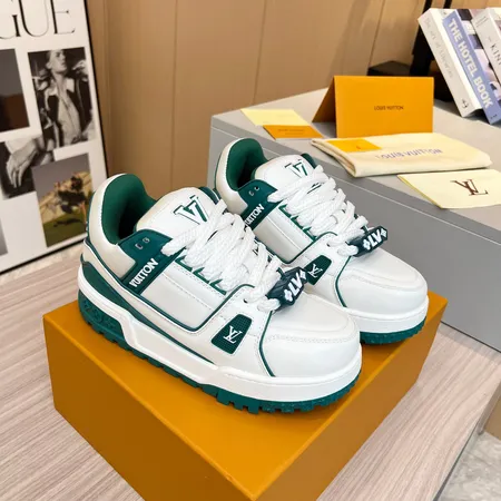 ルイヴィトン カジュアルシューズ