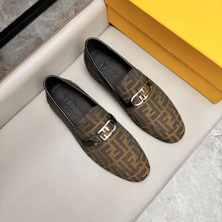 フェンディ ビジネスシューズ