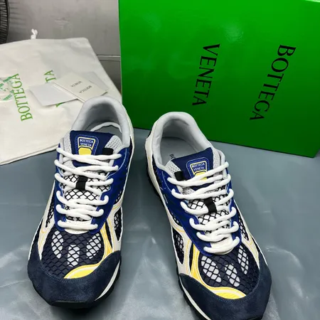 ボッテガ ヴェネタ カジュアルシューズ