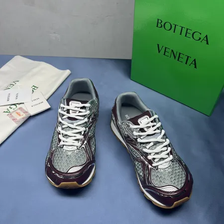 ボッテガ ヴェネタ カジュアルシューズ