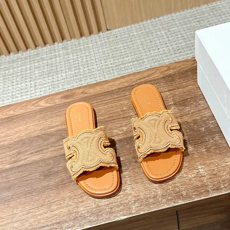 セリーヌ スリッパ