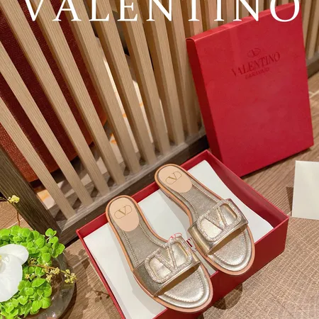 ヴァレンティノ スリッパ