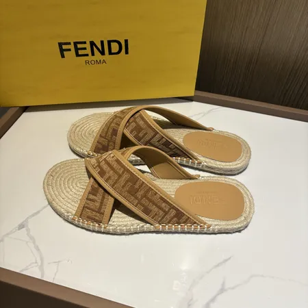 フェンディ スリッパ
