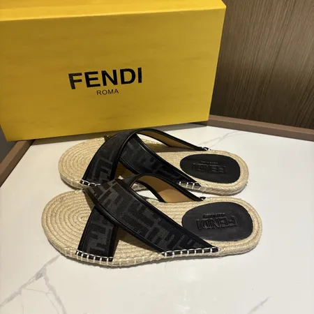 フェンディ スリッパ