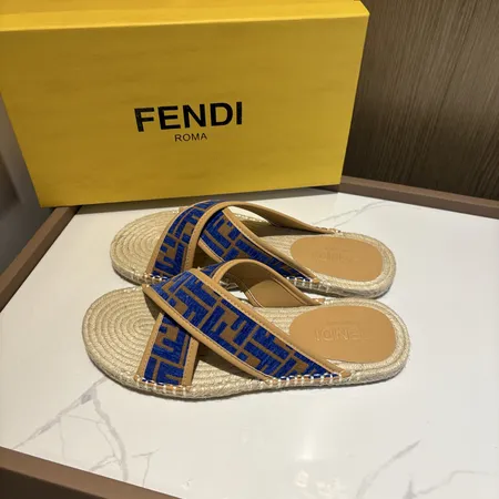 フェンディ スリッパ