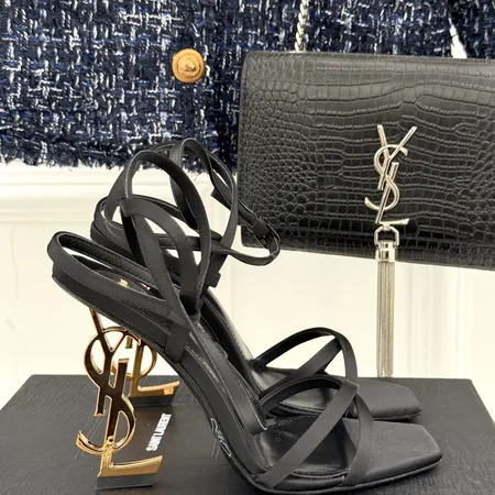 イブサンローラン サンダル