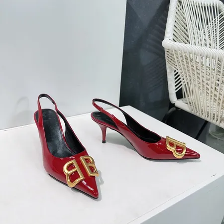 バレンシアガ サンダル