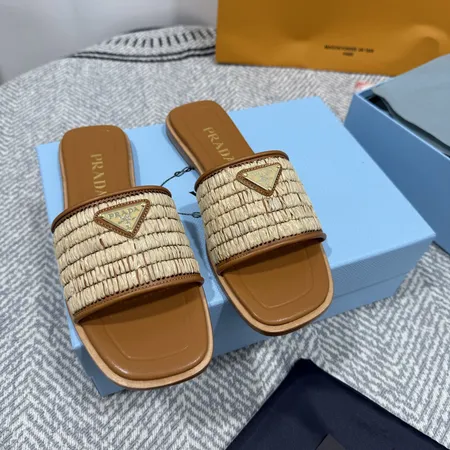 プラダ スリッパ