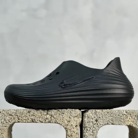 ナイキ スリッパ